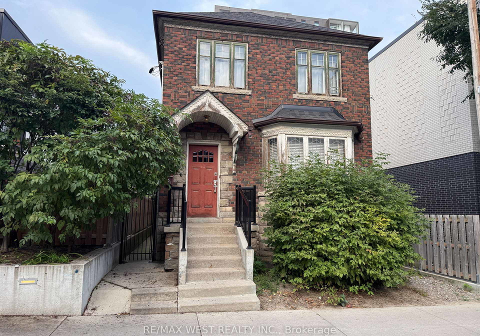 51-augusta-avenue-toronto-toronto-ontario-c13815064
