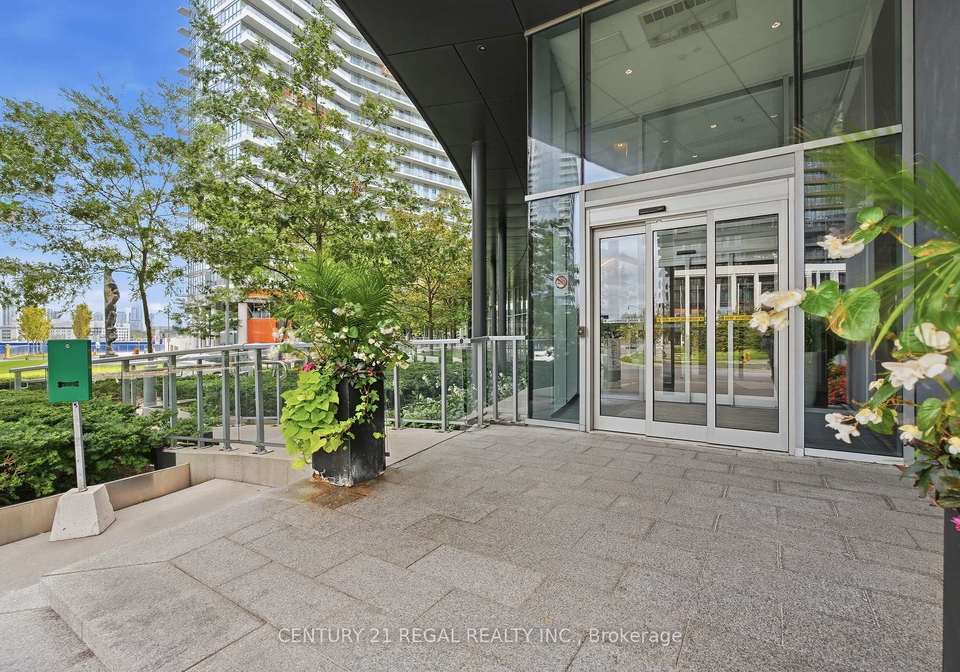 113-mcmahon-drive-toronto-north-york-ontario-c13815102