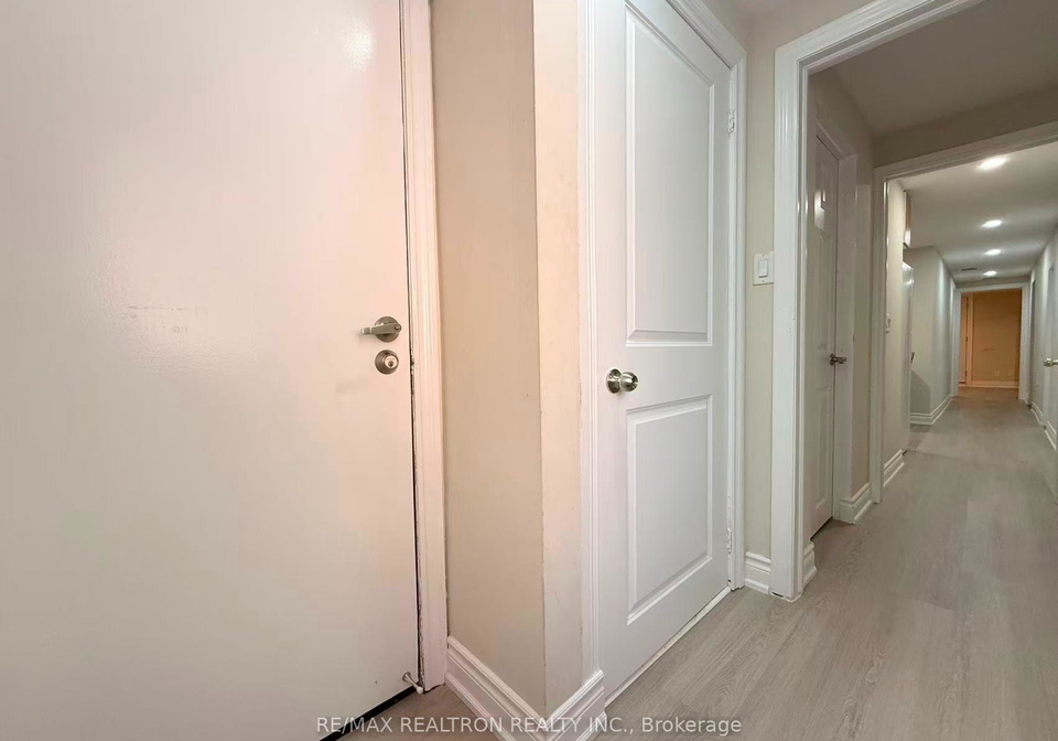 34-james-gray-drive-toronto-north-york-ontario-c13815200