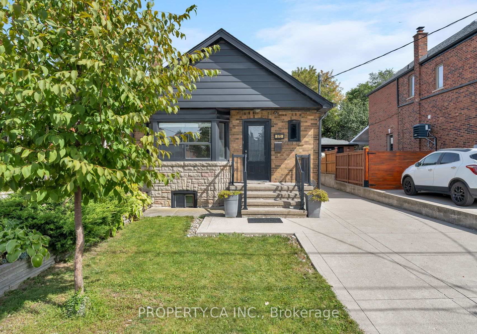 573-northcliffe-boulevard-toronto-toronto-ontario-c13816112