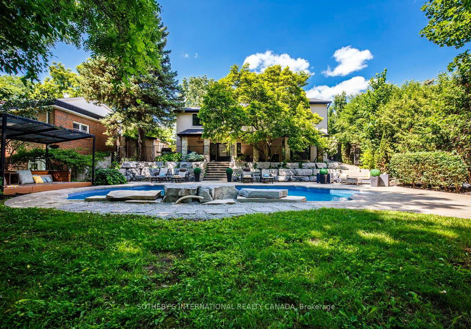 21-denver-crescent-toronto-north-york-ontario-c13816146