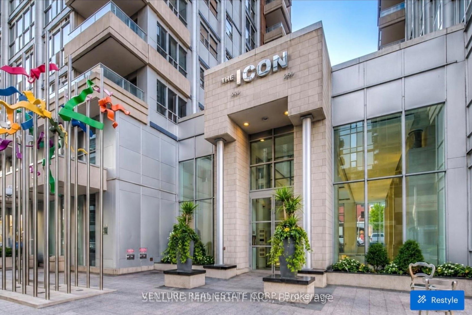250-wellington-street-w-toronto-toronto-ontario-c13817012