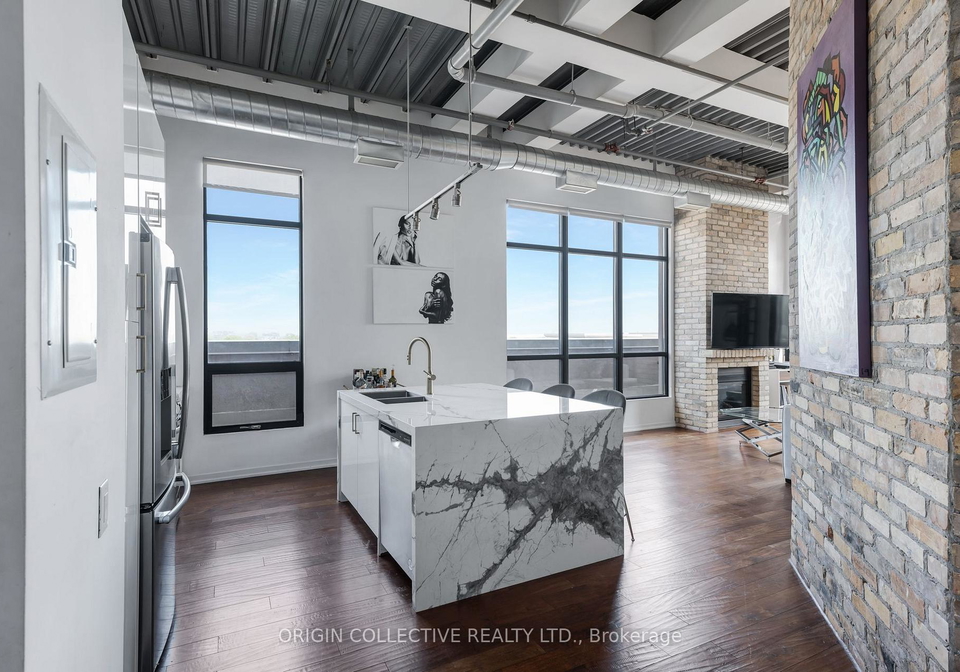 736-dundas-street-e-toronto-toronto-ontario-c13817182