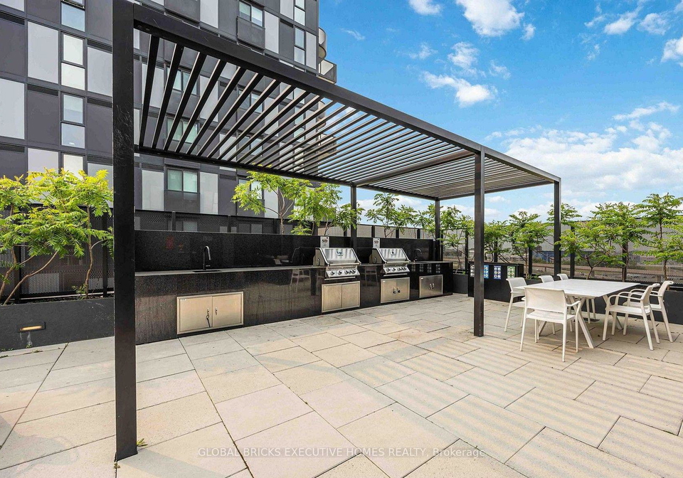 30-tretti-way-toronto-toronto-ontario-c13817336