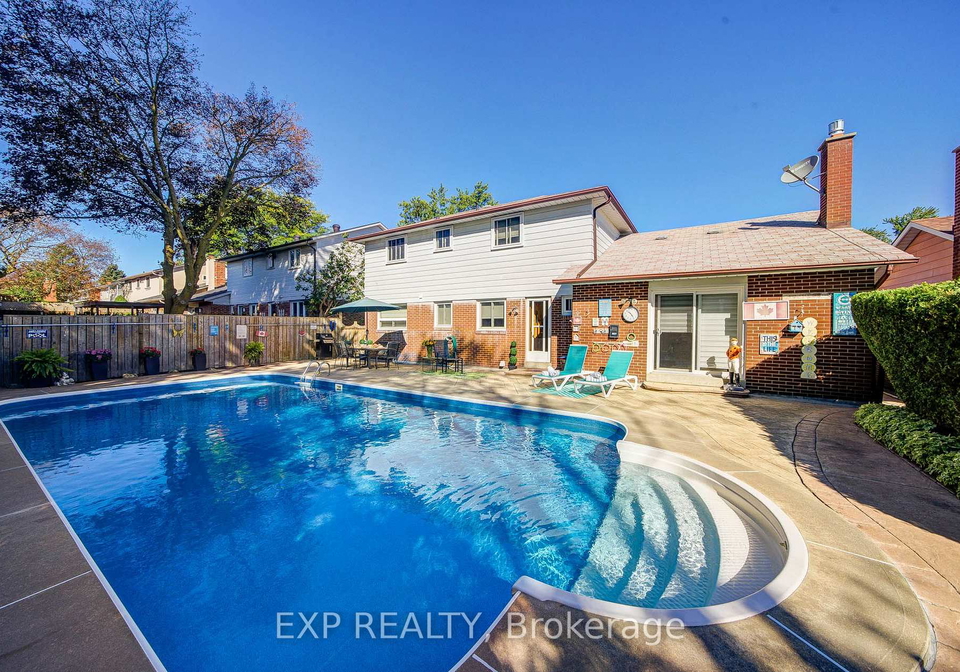 17-rustywood-drive-toronto-north-york-ontario-c13817884