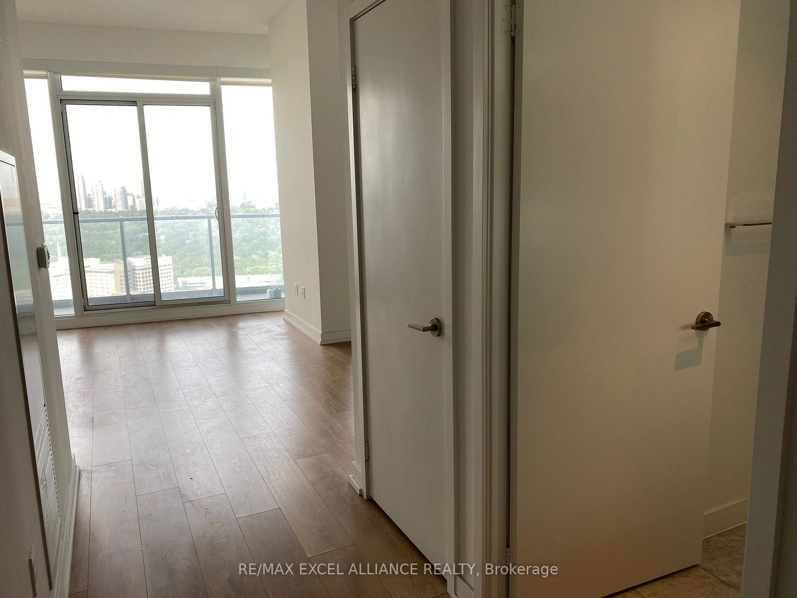 117-mcmahon-drive-toronto-north-york-ontario-c13818084