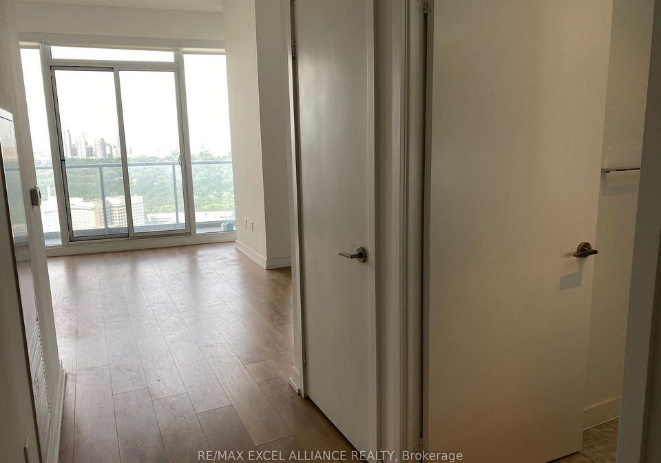 117-mcmahon-drive-toronto-north-york-ontario-c13818084
