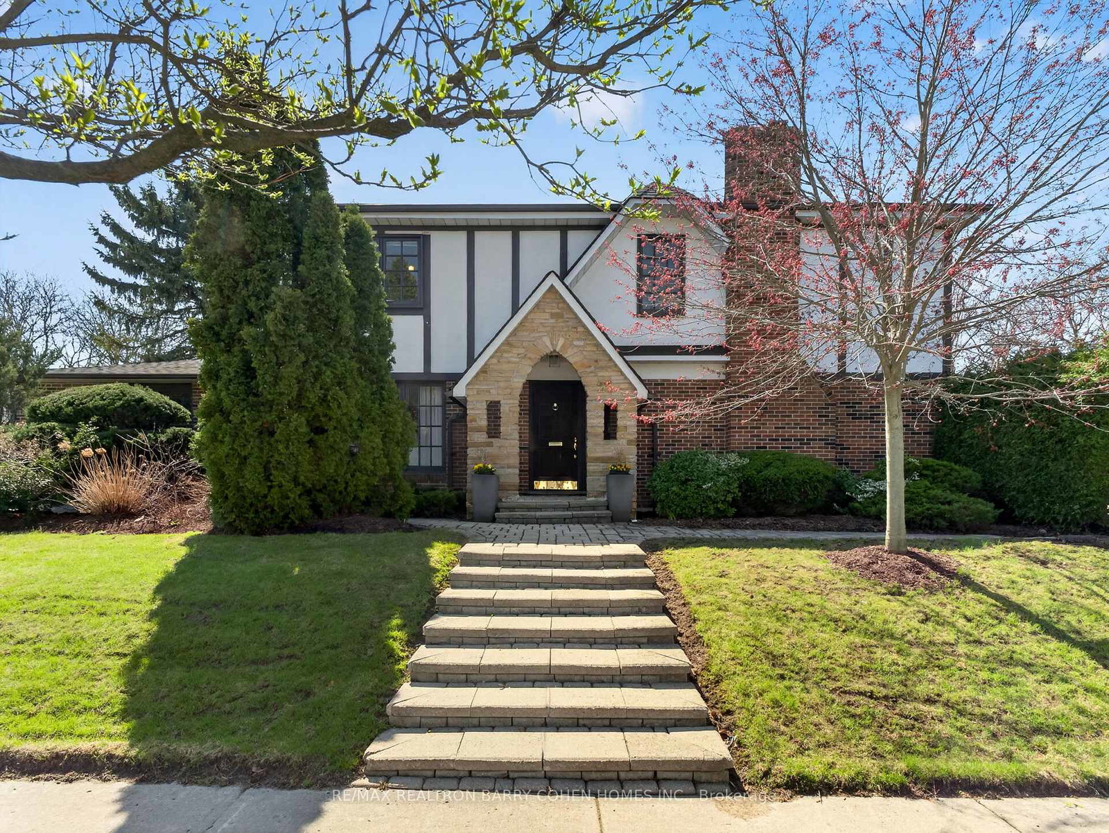 25-harlington-road-toronto-north-york-ontario-c13818198