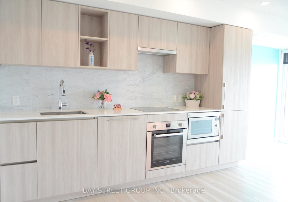 17-bathurst-street-toronto-toronto-ontario-c13818206