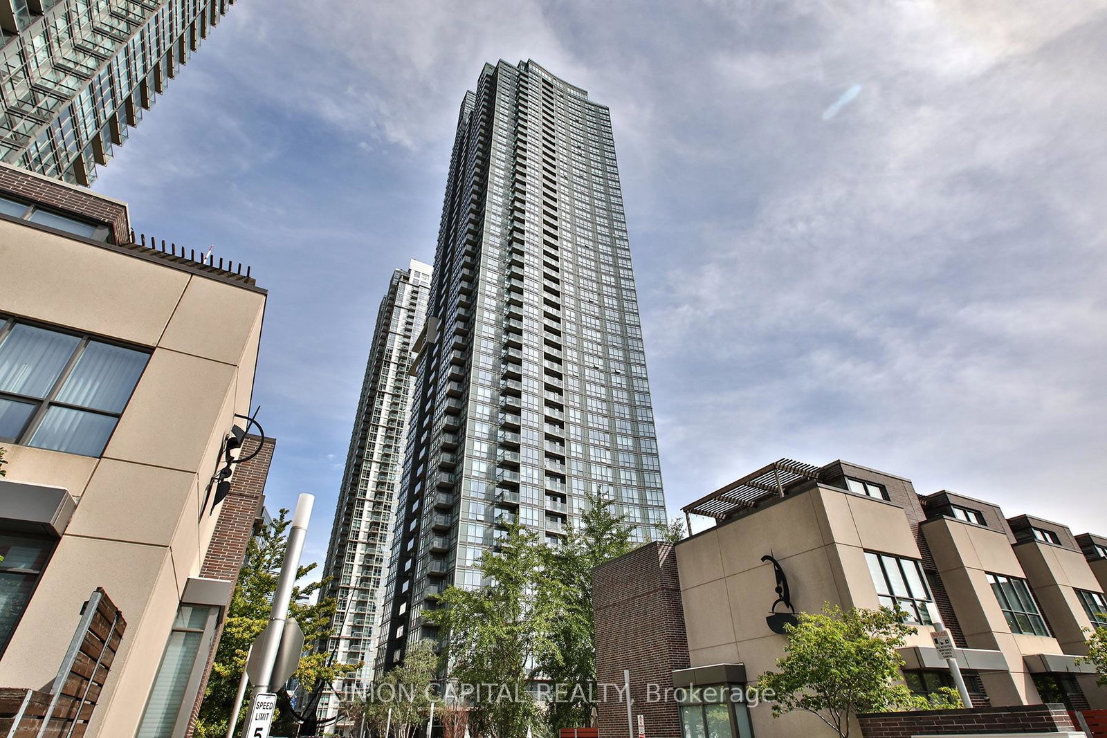 11-brunel-court-toronto-toronto-ontario-c13818426