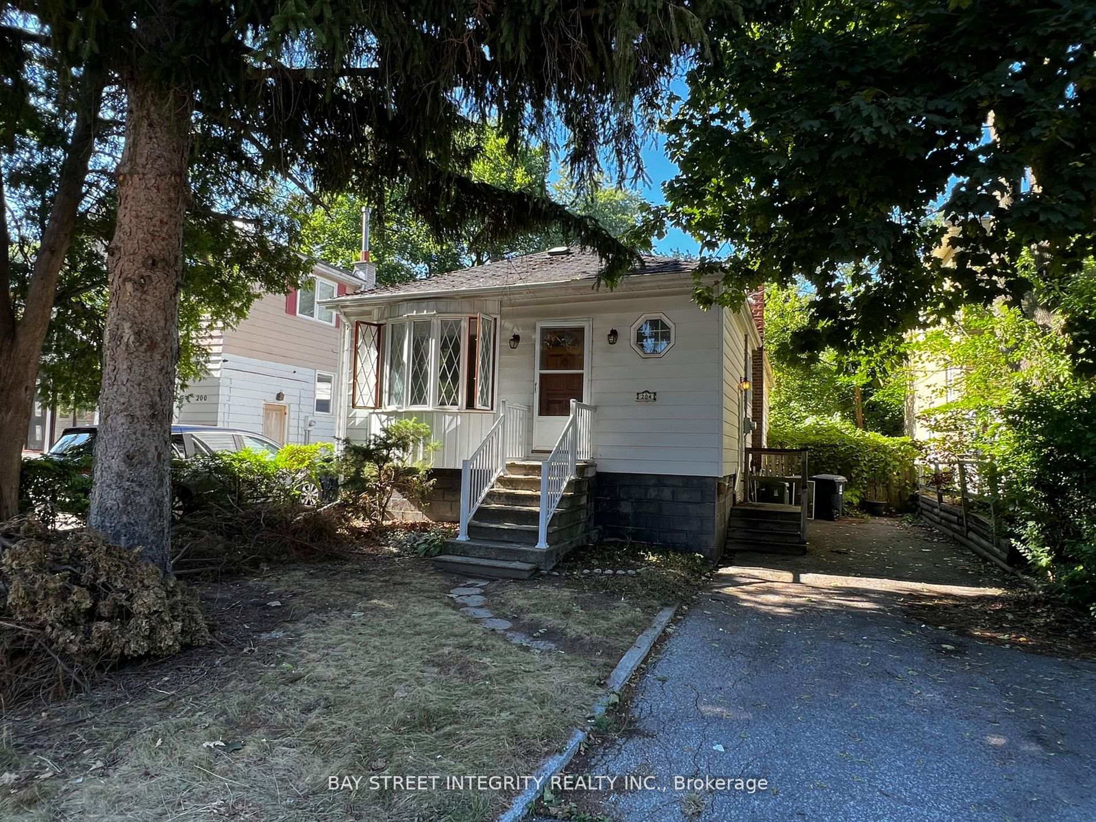 204-greenfield-avenue-toronto-north-york-ontario-c13818542