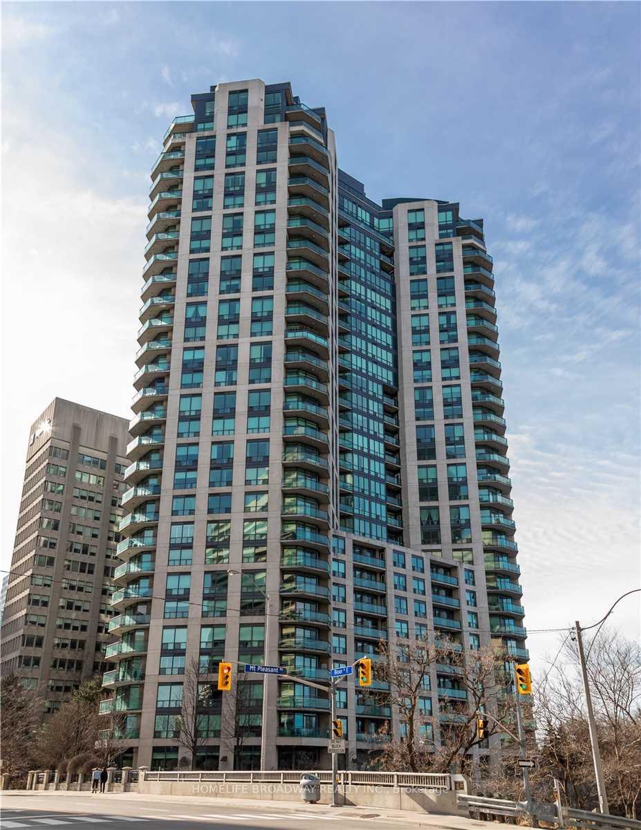 300-bloor-street-e-toronto-toronto-ontario-c13818686
