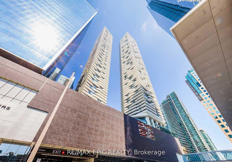 100-harbour-street-toronto-toronto-ontario-c13819488