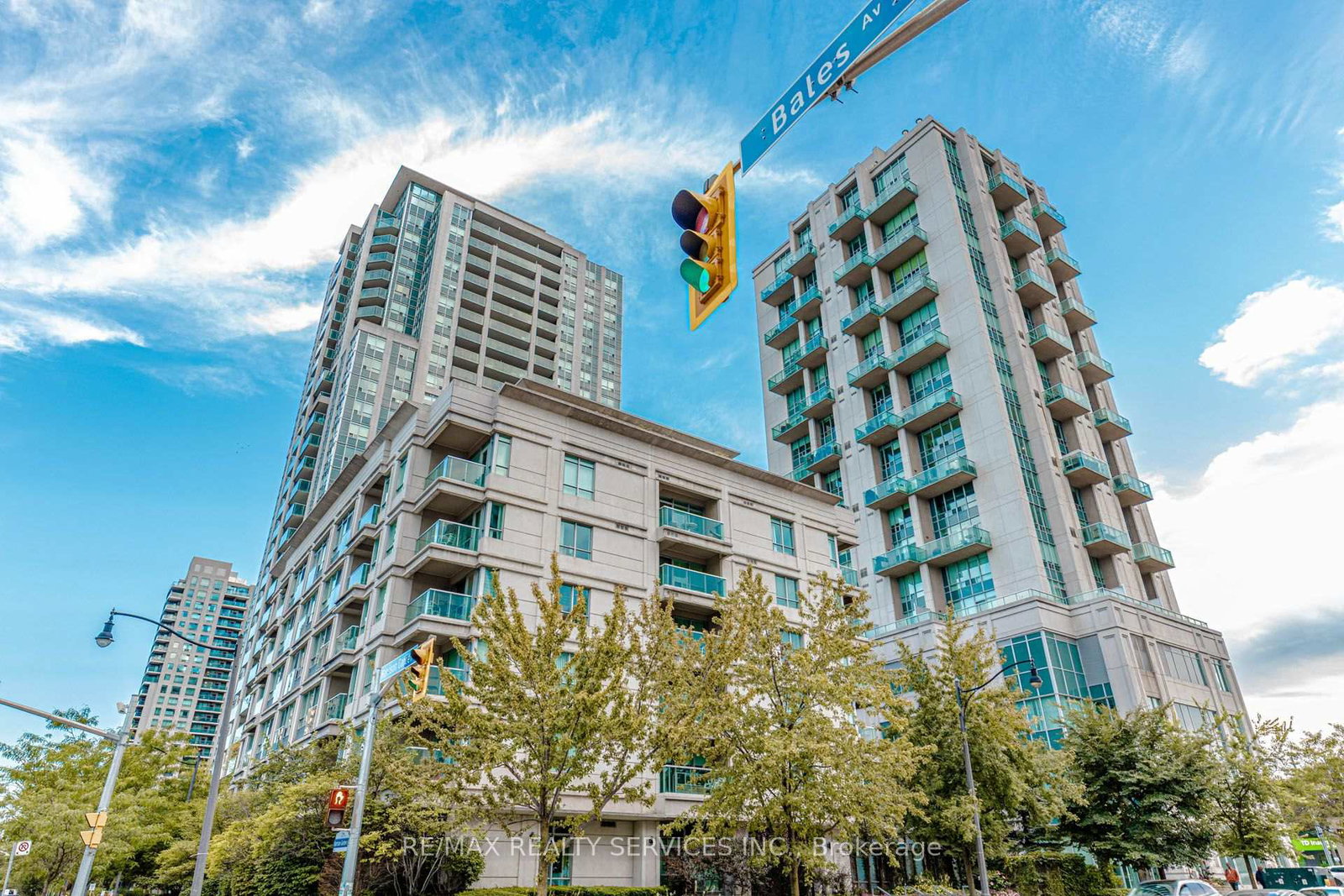 19-avondale-avenue-toronto-north-york-ontario-c13820940