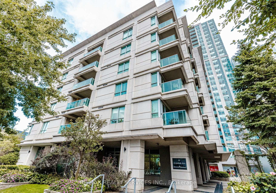 19-avondale-avenue-toronto-north-york-ontario-c13820940