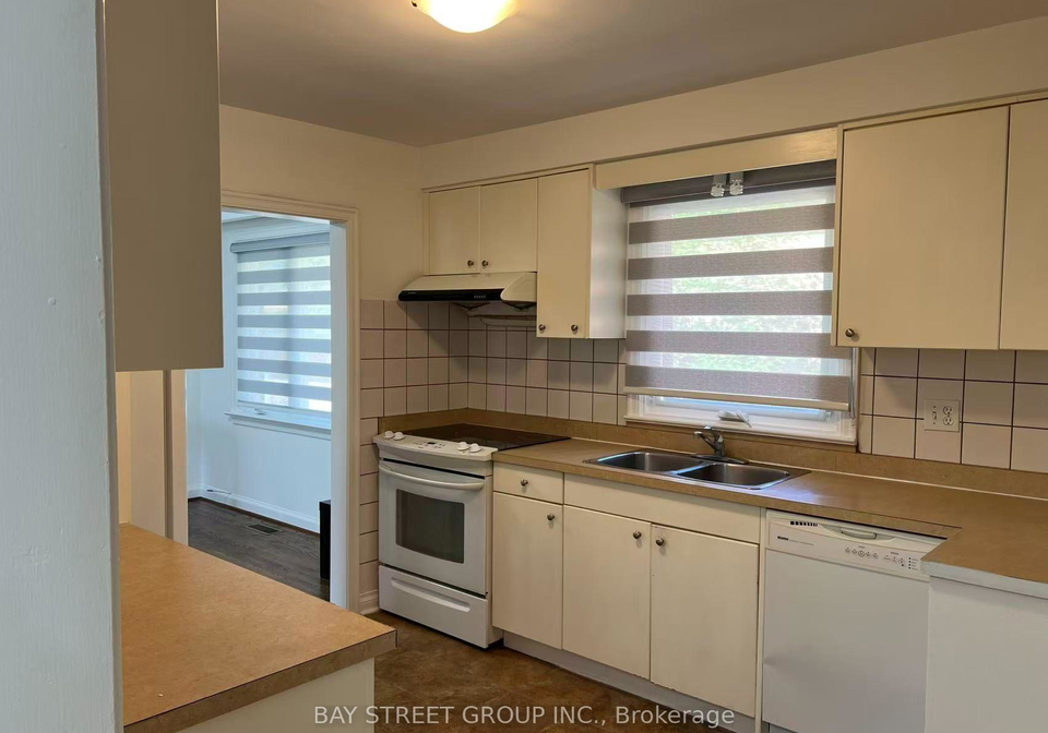 29-harnish-crescent-toronto-north-york-ontario-c13821442