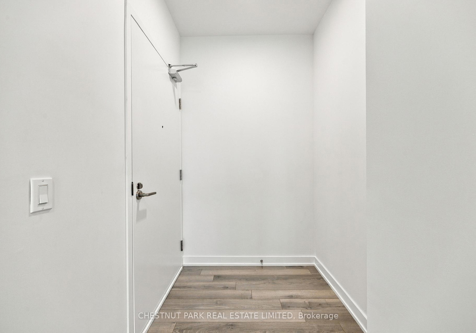 230-simcoe-street-toronto-toronto-ontario-c13822090