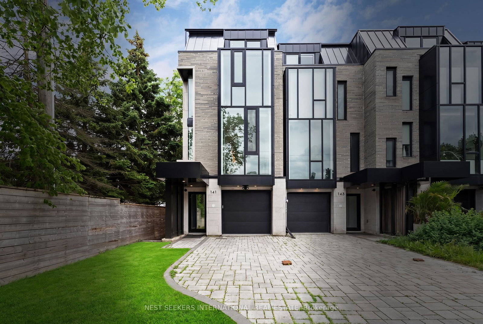 141-chaplin-crescent-toronto-toronto-ontario-c13822472