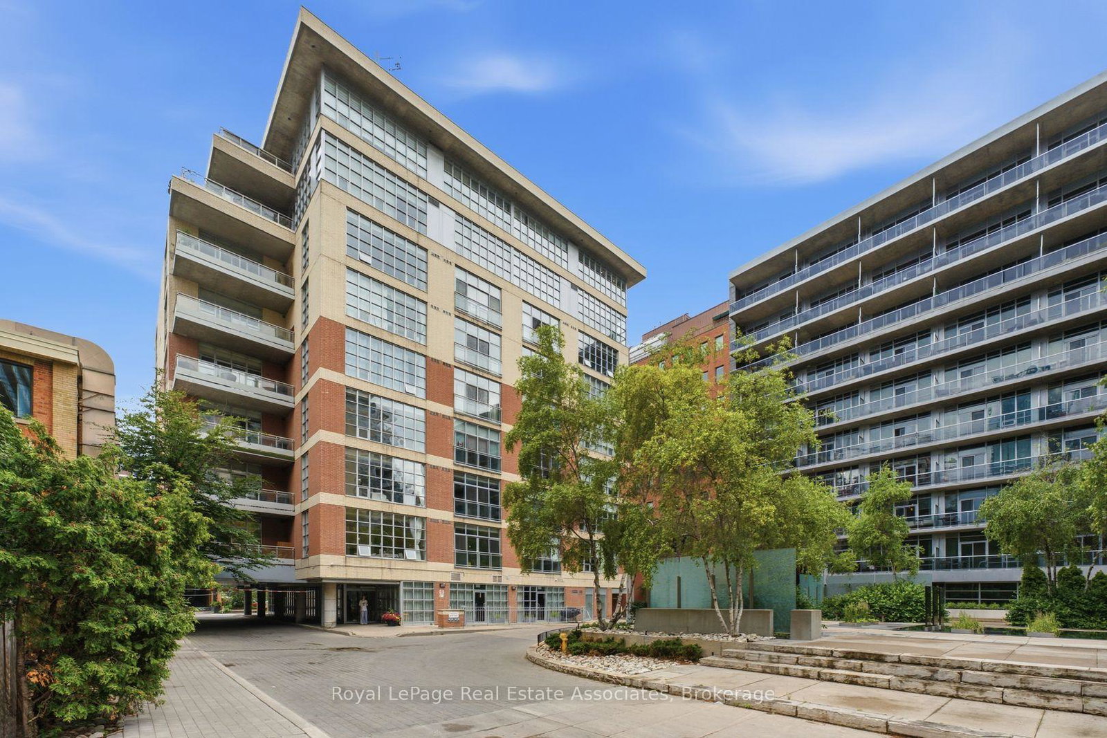 19-brant-street-toronto-toronto-ontario-c13823168