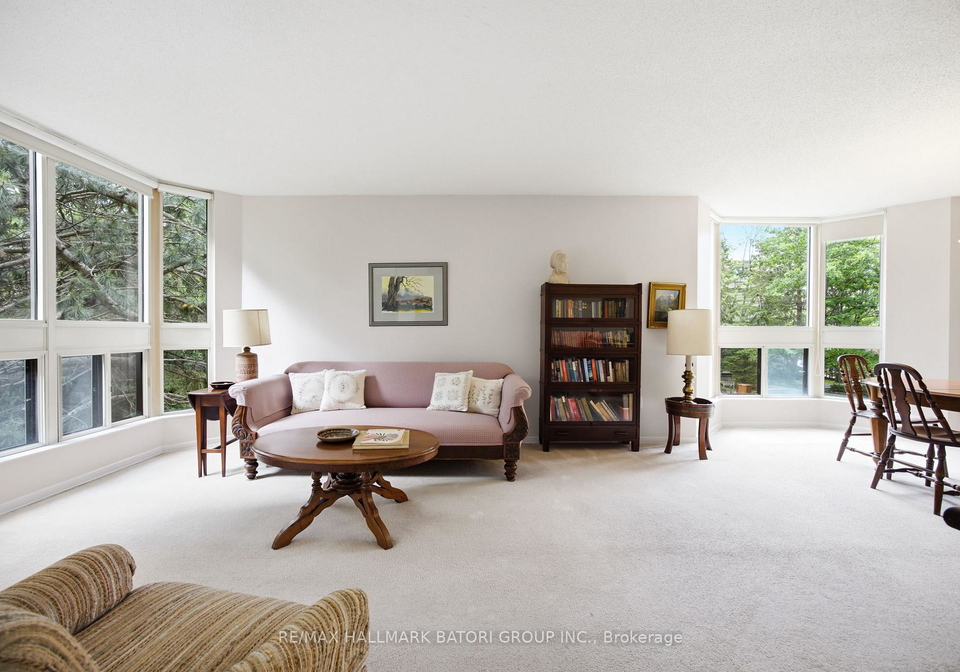 10-kenneth-avenue-toronto-north-york-ontario-c13823312