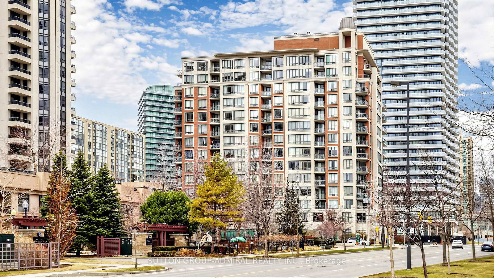 28-byng-avenue-toronto-north-york-ontario-c13823648