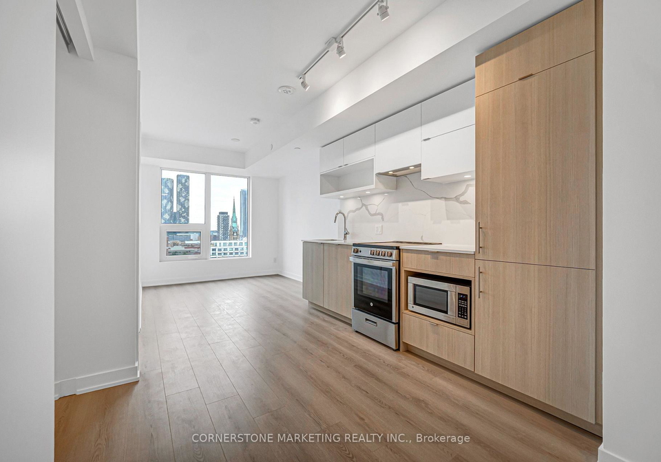100-queen-street-e-toronto-toronto-ontario-c13824242