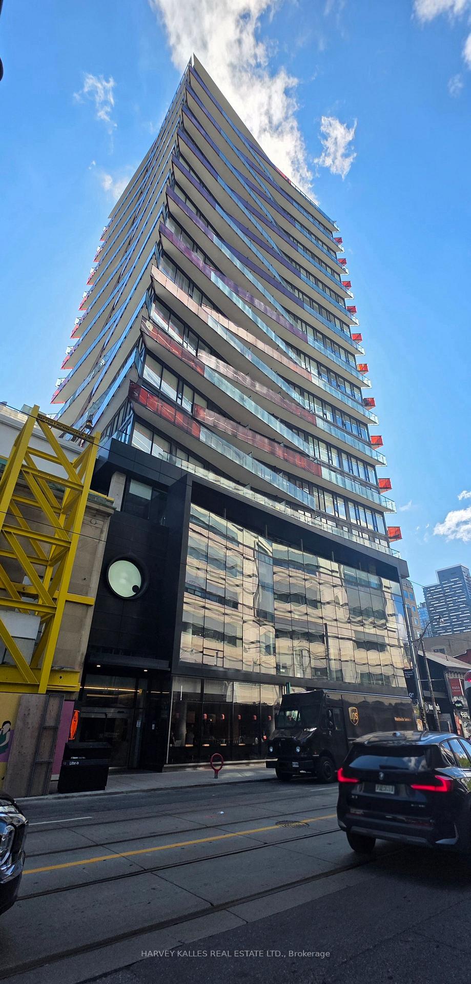 215-queen-street-w-toronto-toronto-ontario-c13824290