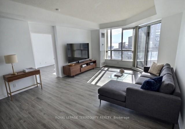 230-queens-quay-w-toronto-toronto-ontario-c13824816