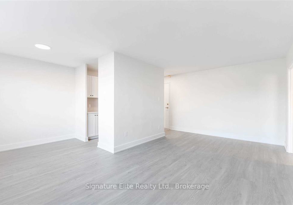 3-swift-drive-toronto-north-york-ontario-c13825184