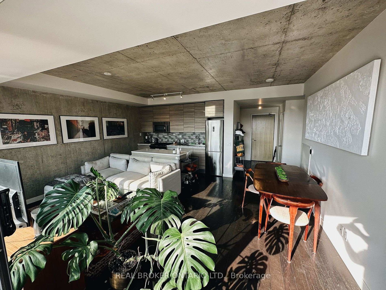 111-bathurst-street-toronto-toronto-ontario-c13825252
