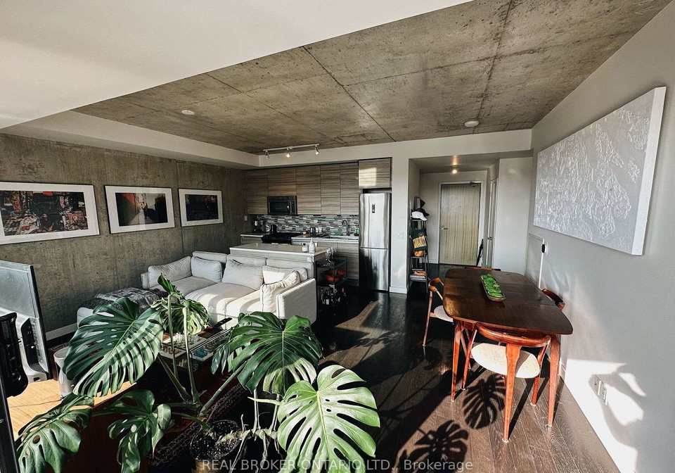 111-bathurst-street-toronto-toronto-ontario-c13825252