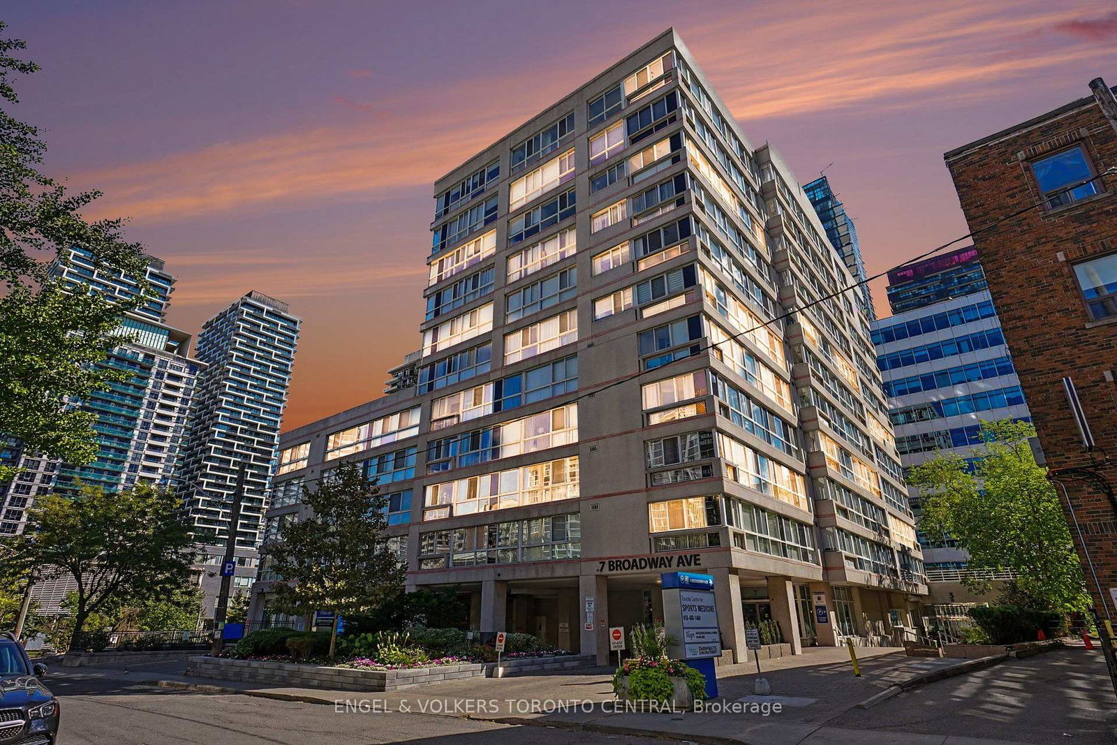 7-broadway-avenue-toronto-toronto-ontario-c13825308