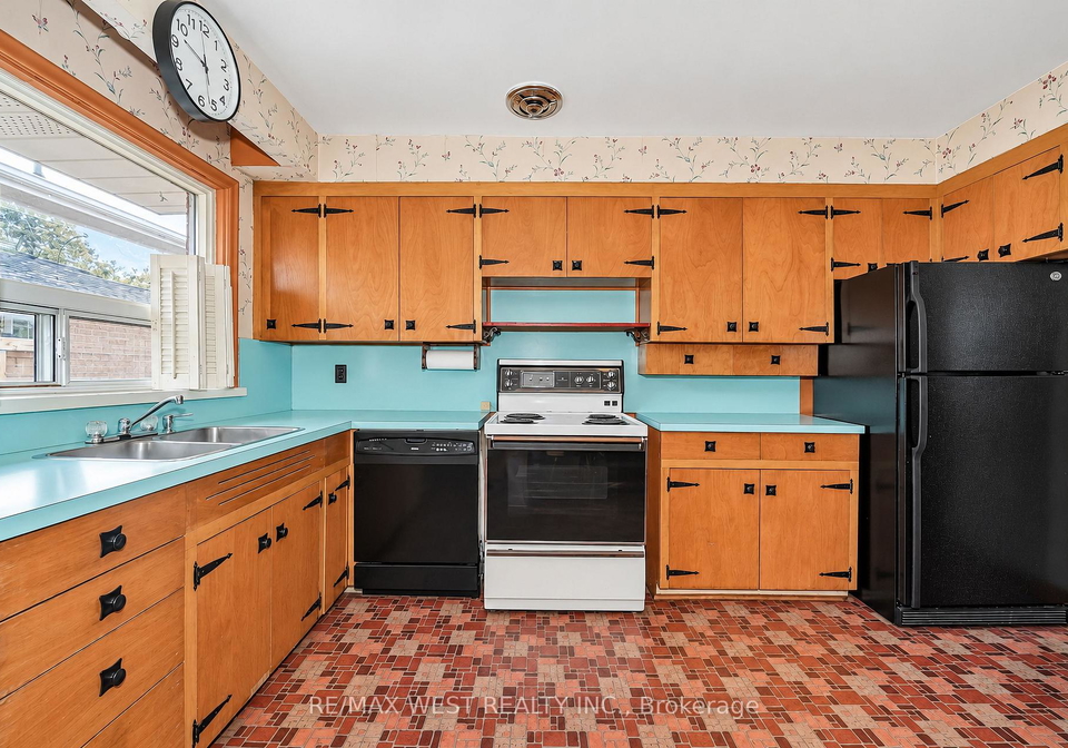 215-acton-avenue-toronto-toronto-ontario-c13825548