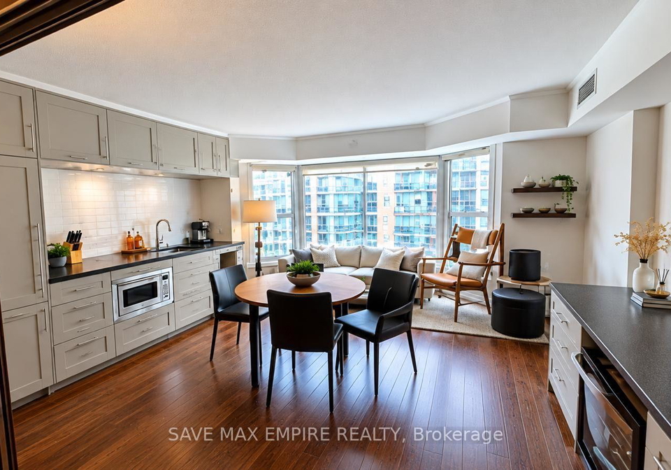 155-yorkville-avenue-toronto-toronto-ontario-c13826172