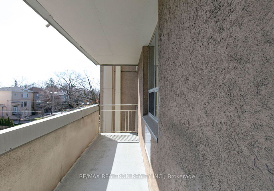 525-eglinton-avenue-e-toronto-toronto-ontario-c13826478