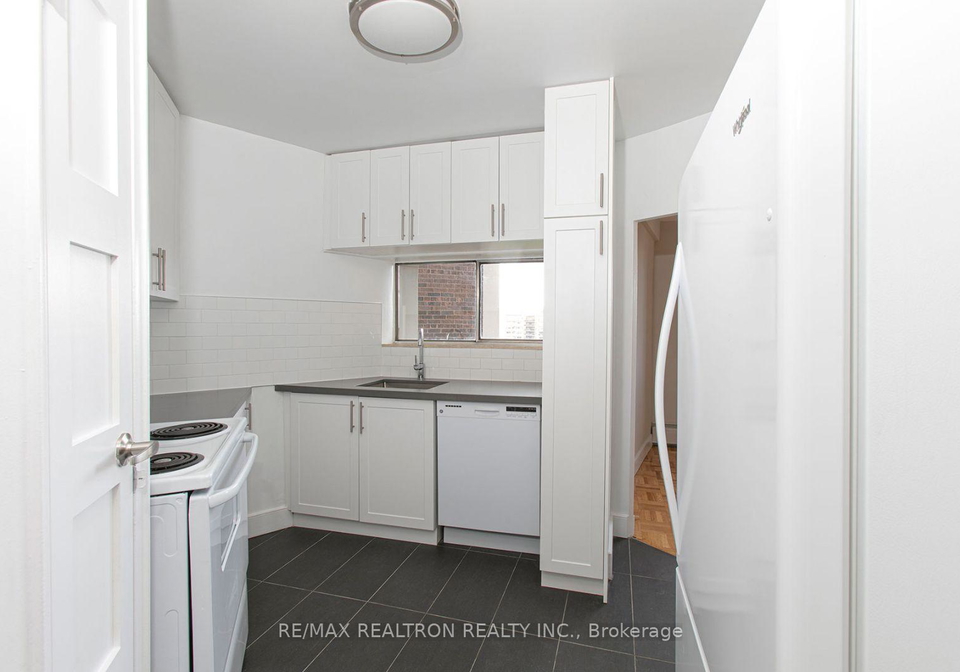 9-deer-park-crescent-toronto-toronto-ontario-c13826480