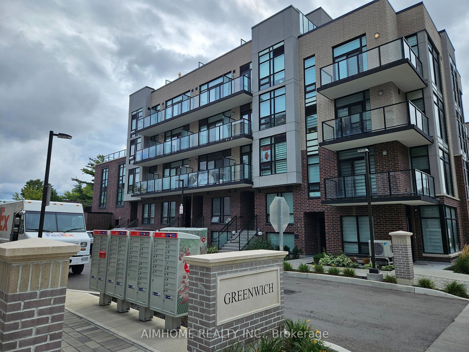 871-sheppard-avenue-w-toronto-toronto-ontario-c13826824