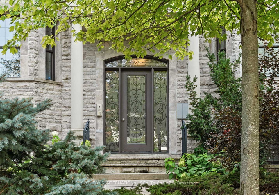 8-highbourne-road-toronto-toronto-ontario-c13827028