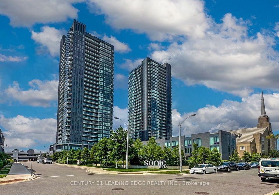 2-sonic-way-toronto-east-york-ontario-c13828616