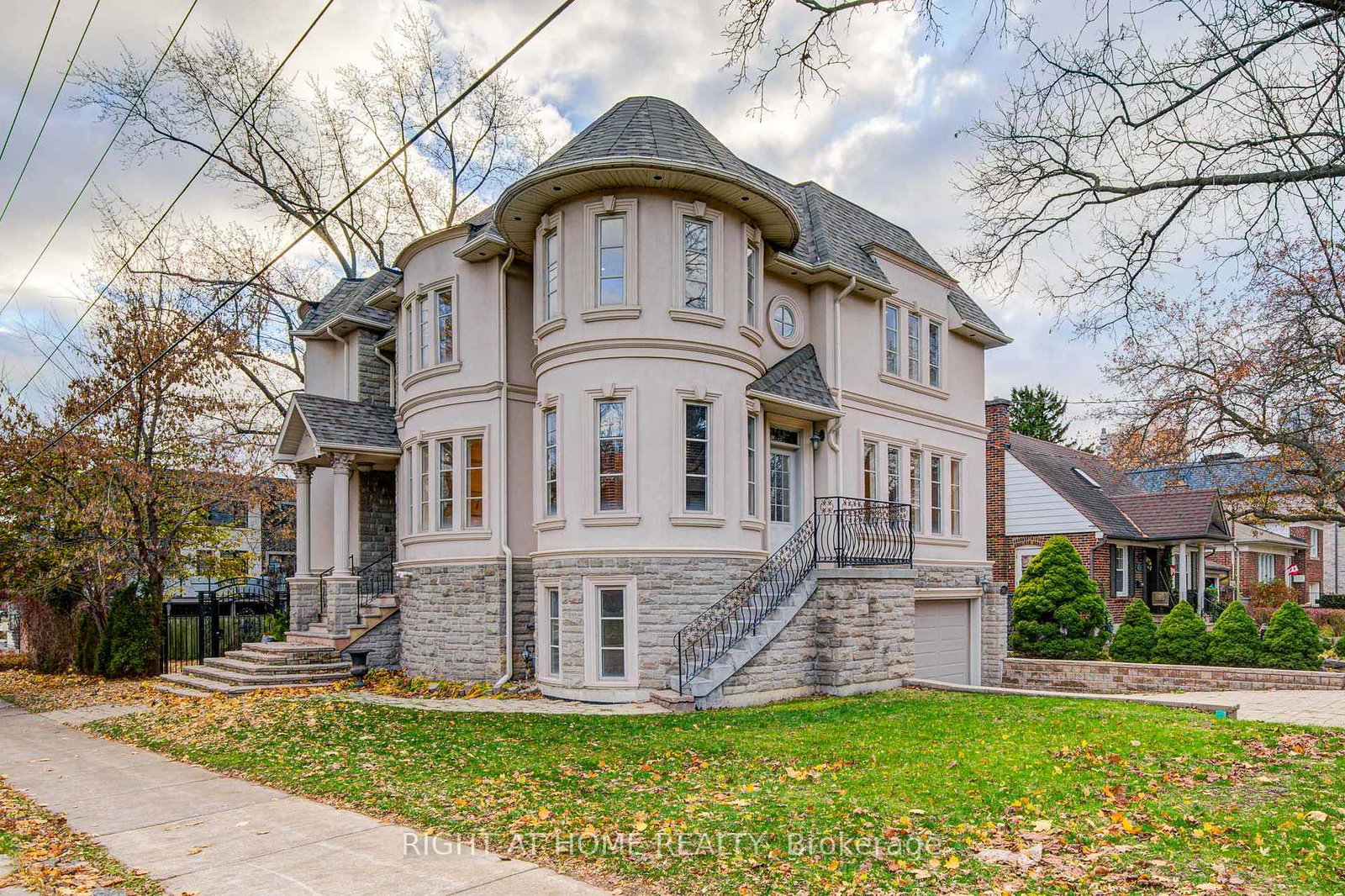 125-kingsdale-avenue-toronto-north-york-ontario-c13828782