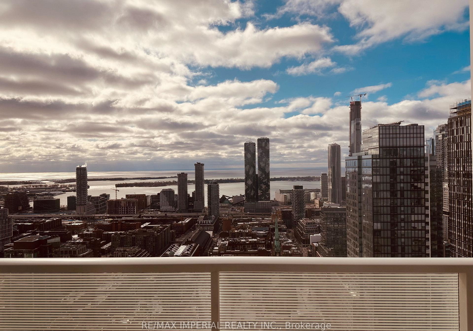 88-queen-street-e-toronto-toronto-ontario-c13829022
