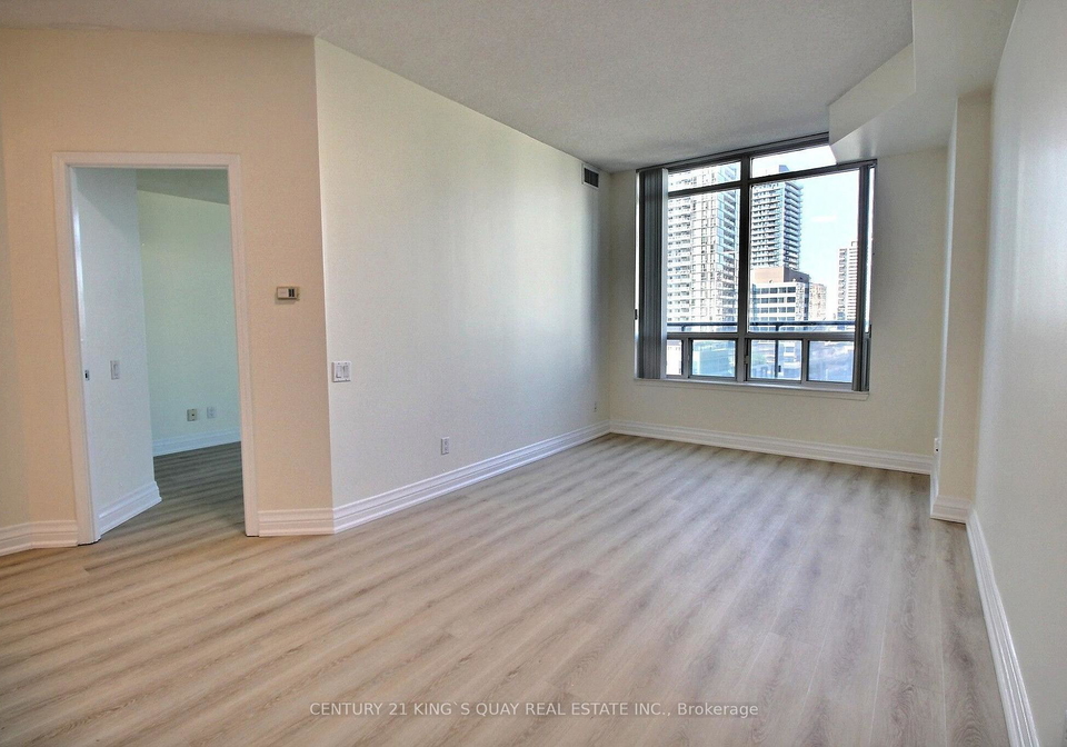 33-empress-avenue-toronto-north-york-ontario-c13829162