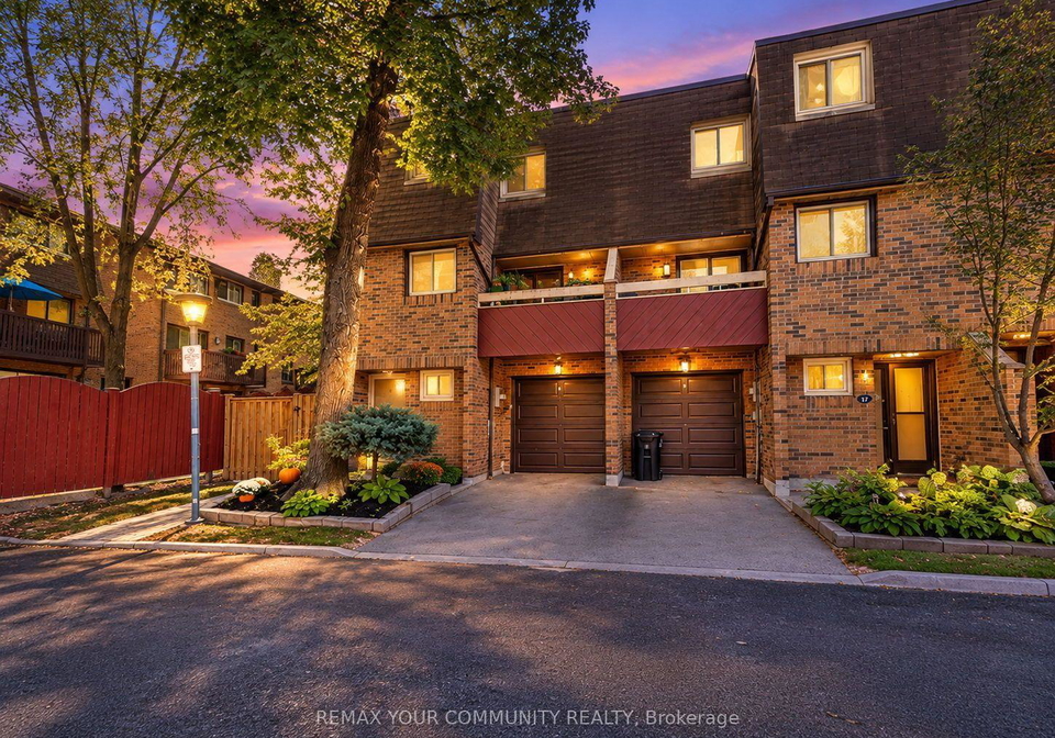 19-poets-walkway-way-toronto-north-york-ontario-c13829402