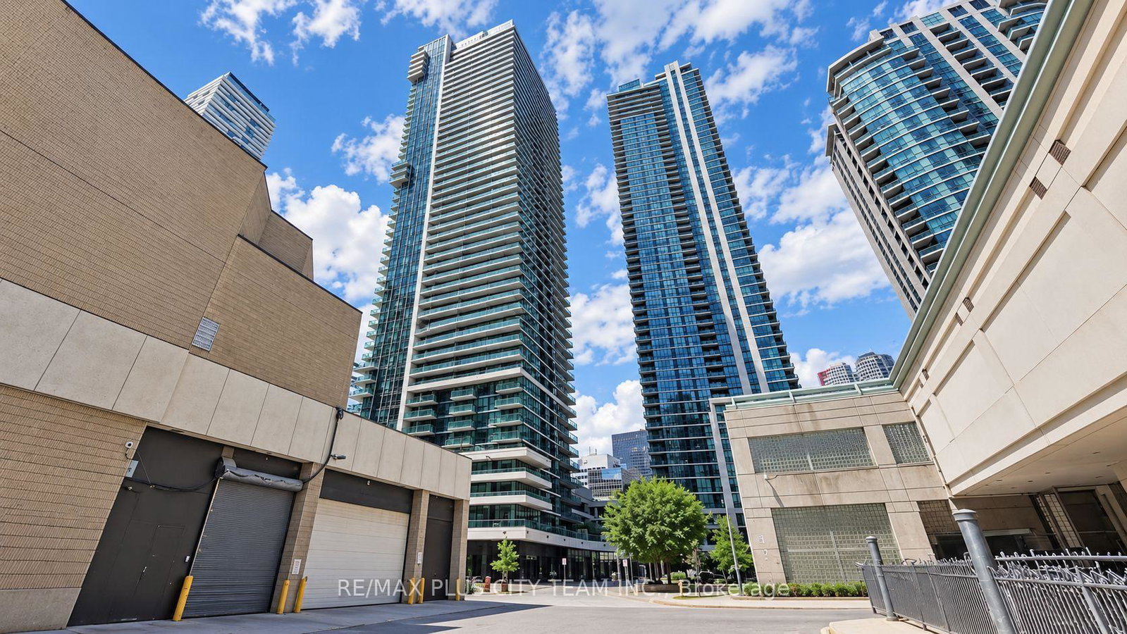33-bay-street-toronto-toronto-ontario-c13829660