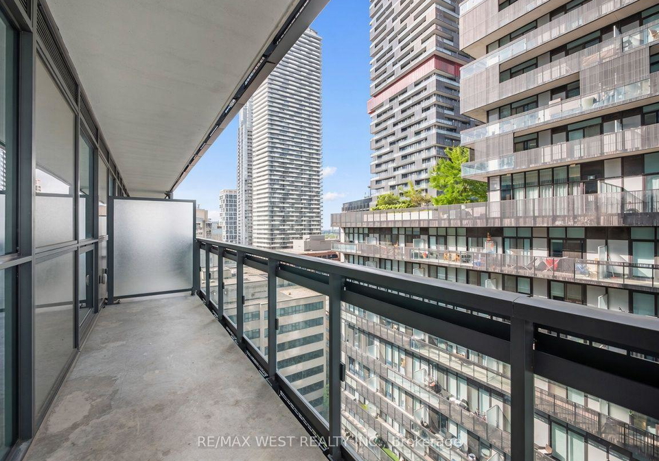 39-roehampton-avenue-toronto-toronto-ontario-c13829774