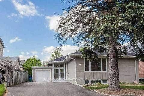 16-urbandale-avenue-toronto-north-york-ontario-c13830284