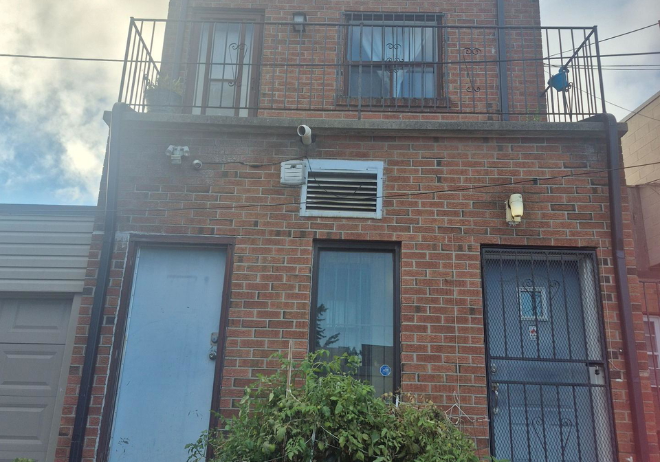 1584-dundas-street-w-toronto-toronto-ontario-c13830308