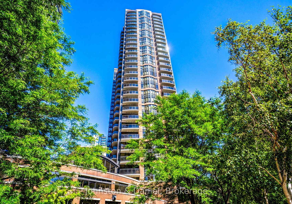 33-sheppard-avenue-e-toronto-north-york-ontario-c13830976