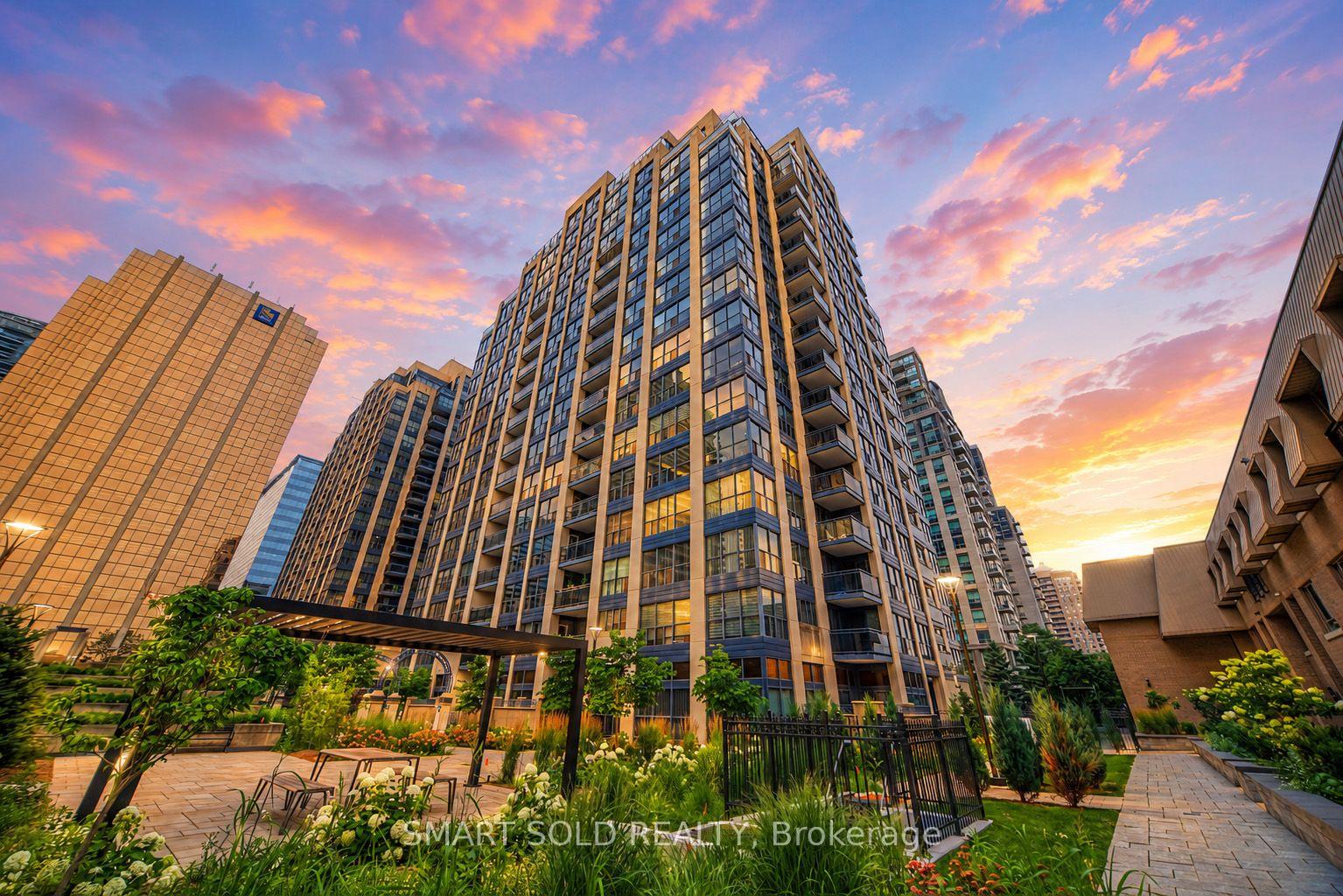 28-hollywood-avenue-toronto-north-york-ontario-c13831220