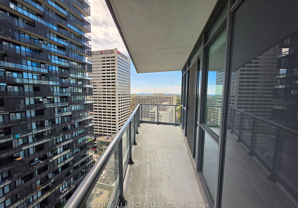 30-roehampton-avenue-toronto-toronto-ontario-c13831754